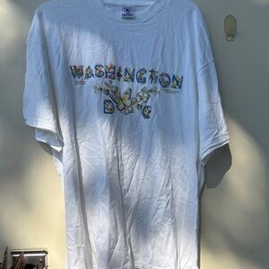 Delta White Short-Sleeve Washington DC Floral Graphic Tee